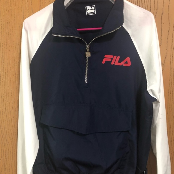 *Fila Pull-Over* - Picture 3 of 7